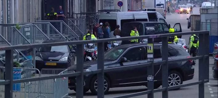 Ολλανδία: Οι δύο τραυματίες στην επίθεση με μαχαίρι που έγινε στο Άμστερνταμ είναι Αμερικανοί